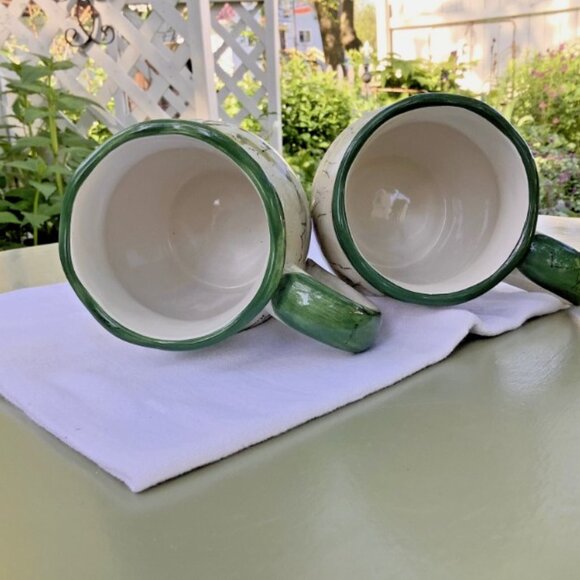 2 Large Mugs Raspberries Lattice CI Raymond Waites Cornucopia Fruit ~ 4.5” - Picture 8 of 8